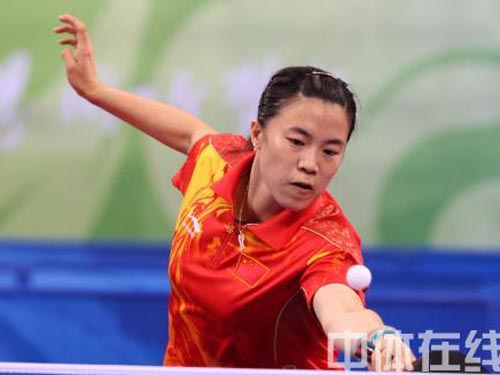 圖文:乒乓球女團賽中國對戰(zhàn)新加坡