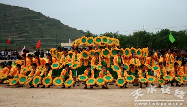 黃門鄉(xiāng)農(nóng)民運動會.jpg