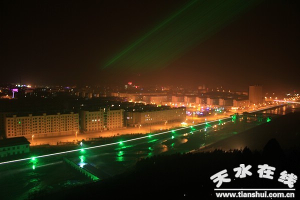 充國廣場夜景 (2).jpg