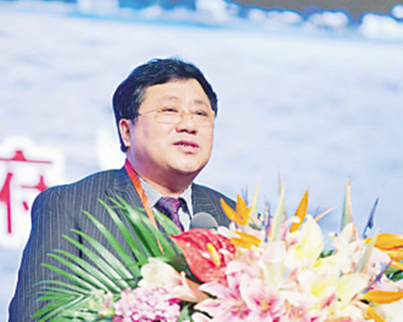 2012年11月3日,“收獲金秋”投資昆明年會(huì)簽約儀式,“國(guó)務(wù)院政策研究室趙錫永司長(zhǎng)”發(fā)言