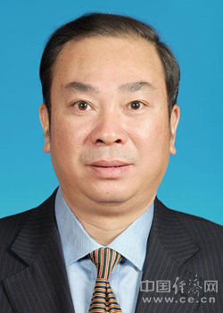 黃坤明