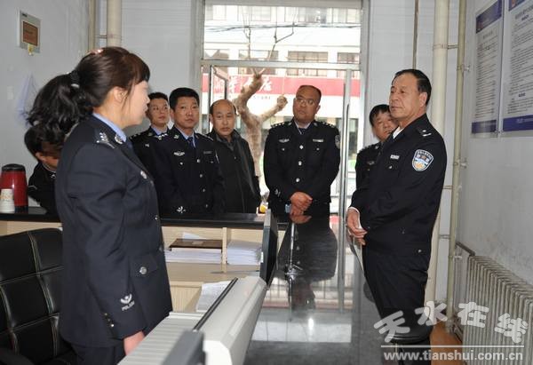 2014年4月9日市公安局局長黃金奎調(diào)研 (13).jpg