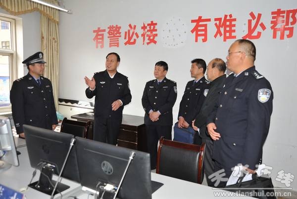 2014年4月9日市公安局局長黃金奎調(diào)研 (17).jpg