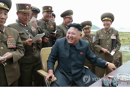 金正恩指導火箭炮試射據(jù)稱已達到軍事要求(圖)