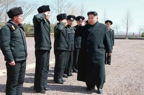 金正恩視察海軍部隊 指示培養(yǎng)朝鮮“萬能水兵”
