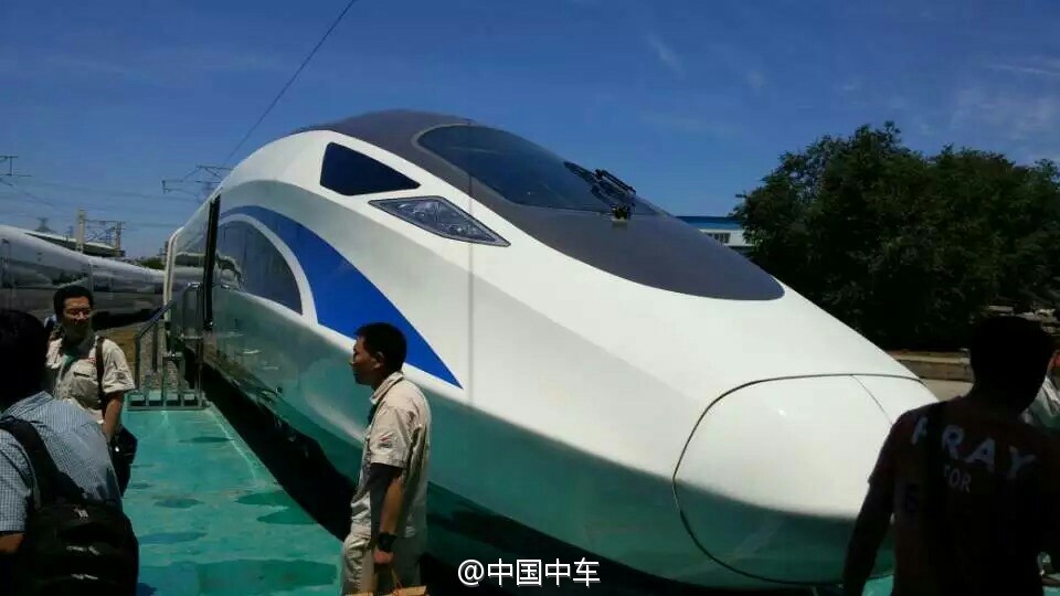 時速350公里“中國標準”動車組正式下線