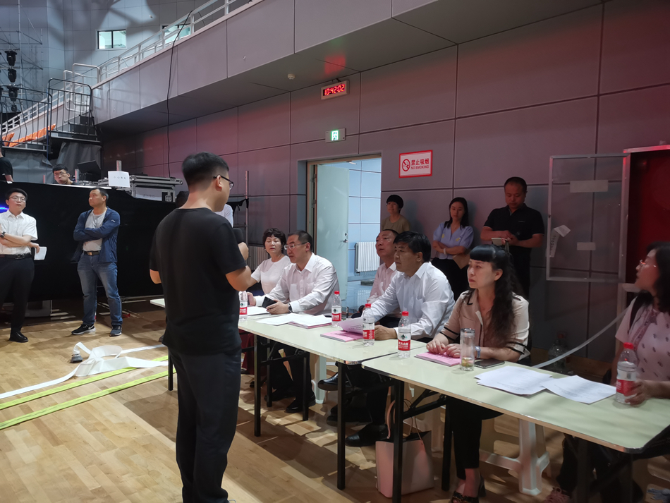 7(聽取移動公司網(wǎng)絡信號保障工作匯報).jpg 7(聽取移動公司網(wǎng)絡信號保障工作匯報).jpg